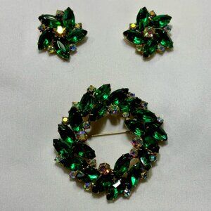 Vintage Estate Juliana D& E Demi-Parure-Wreath Brooch Green w Clip On Earrings